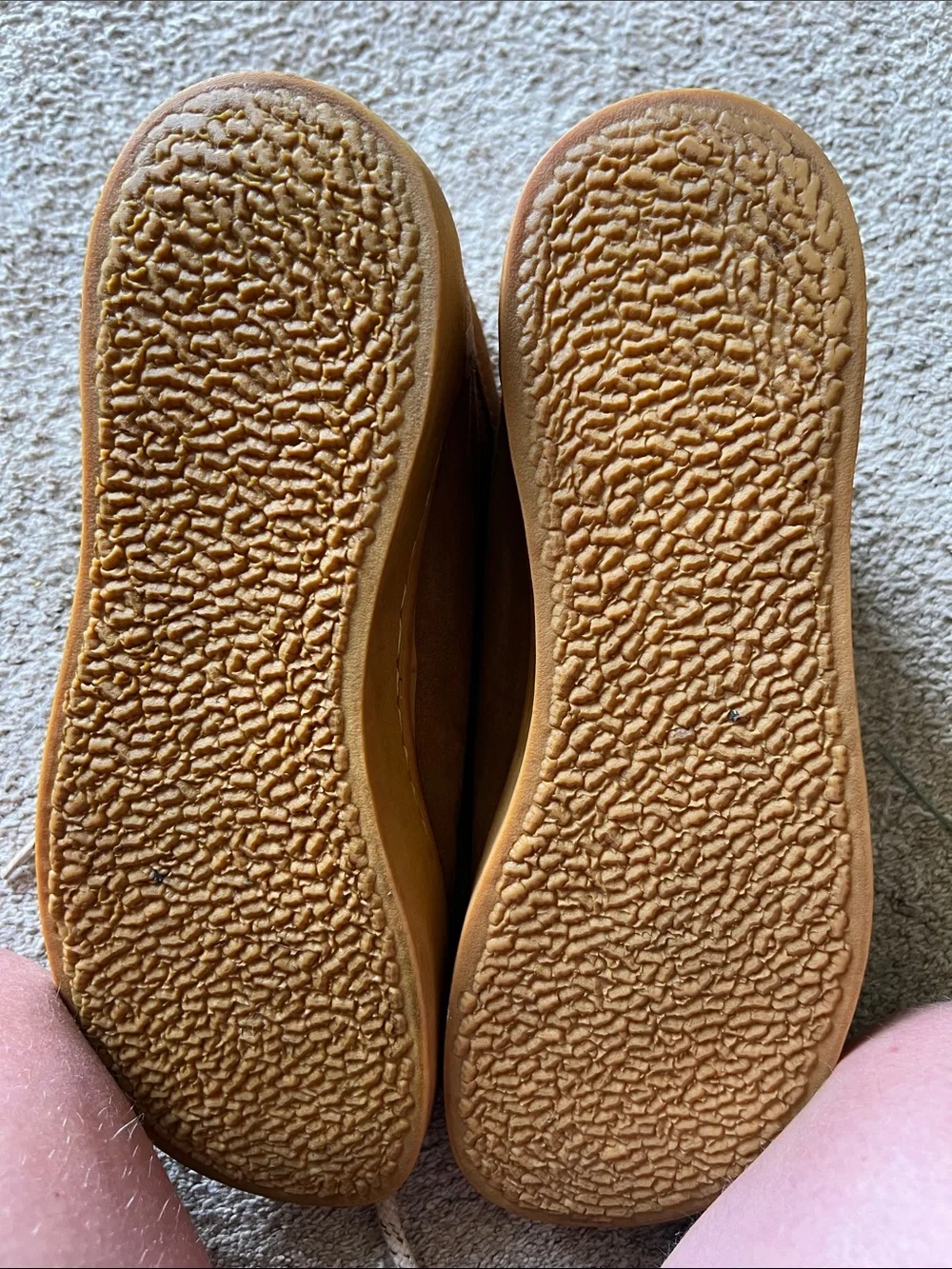 Tommy Hilfiger Men's Tan Suede Chukka Boots